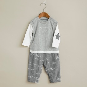 星モチーフ長袖カバーオール