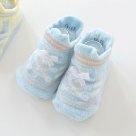 【ベビー】スニーカー風足型ソックス