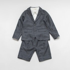 チャコールグレー