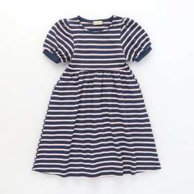 ネイビーブルー