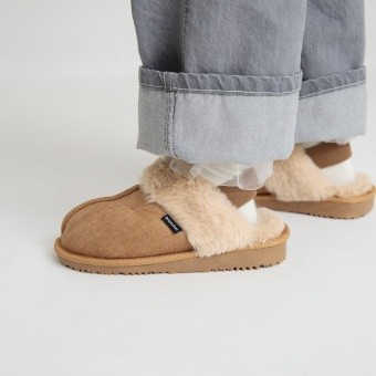 フェイクムートン/ファーサボサンダル