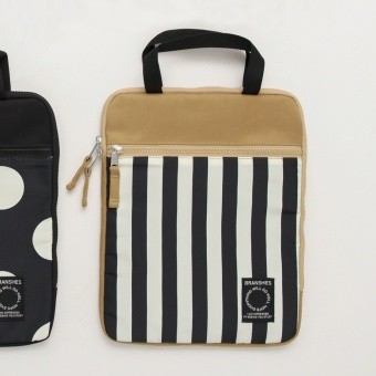 タブレットケース