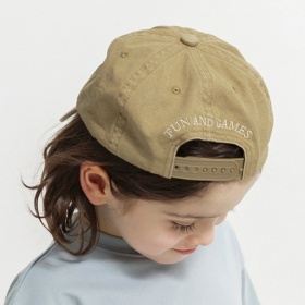 バックロゴ刺しゅうキャップ