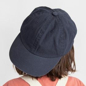 バックロゴ刺しゅうキャップ