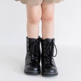 レースアップブーツ
