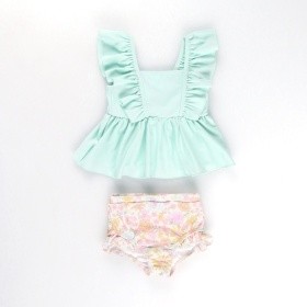 ライトグリーン