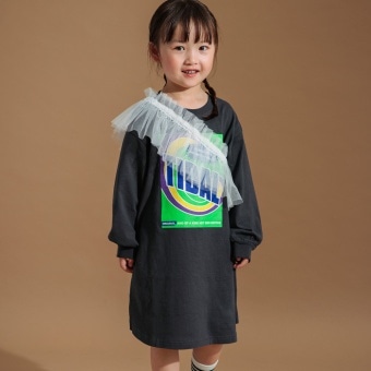 【DRC/お肌に嬉しい綿100％】グラフィック長袖ワンピース+チュールマルチフリルセット