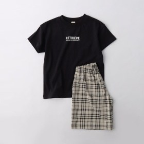 チャコールグレー