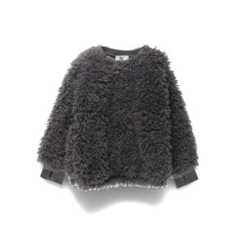 チャコールグレー