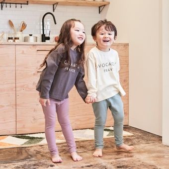 ブレックファースト フロントロゴプリント長袖Tシャツ