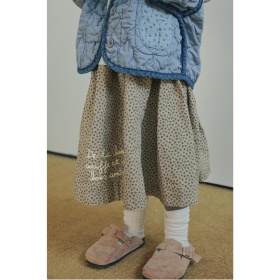 【ビエンナビエン】レタリング膝丈総柄スカート