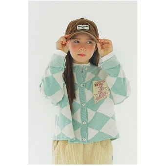 【ピーチーズ】ジュニア ビックワッペンつき ダイヤ柄 ニットカーディガン