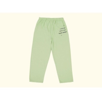 ライトグリーン